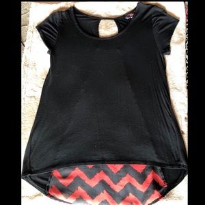 Black High-Low Top W/Sheer Red&Black Chevron Back